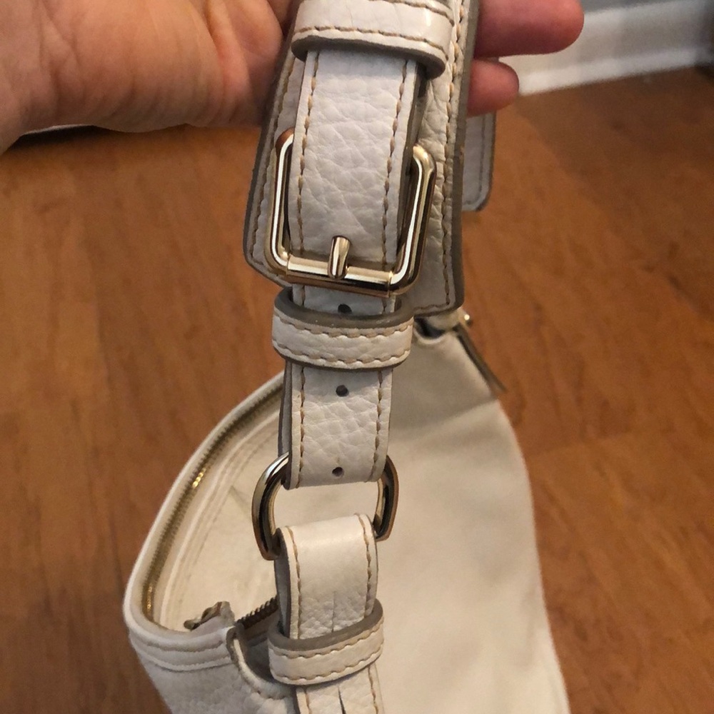 Dooney & Bourke - Picture 3 of 8